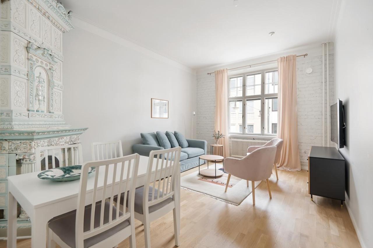 Wehost Fabulous 2Br In Prestigious Punavuori @Iso Roobertinkatu 26 Helsinki Exterior foto